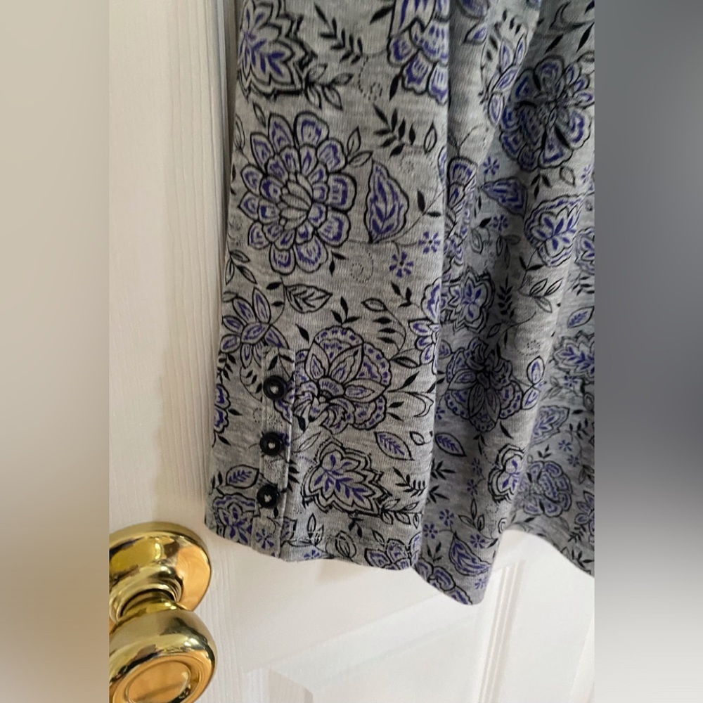 Liz Claiborne Blouse - Picture 4 of 5